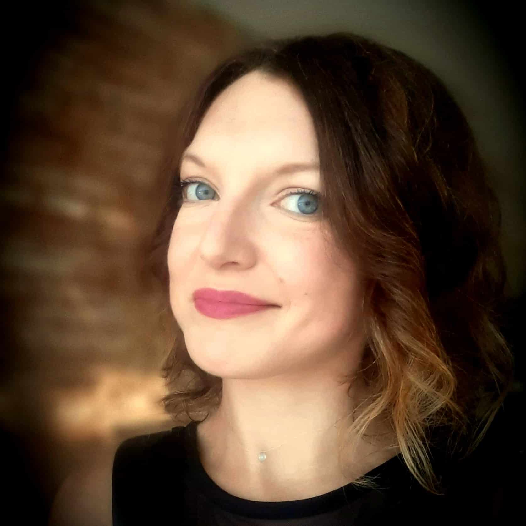 Témoignage d'Elisa Pommerette, photo portrait en couleurs.